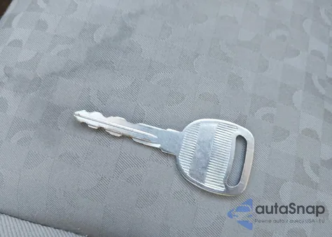 2006 Saturn Vue 4 Cyl z USA, uszkodzony, nr VIN 5GZCZ33D06S825583